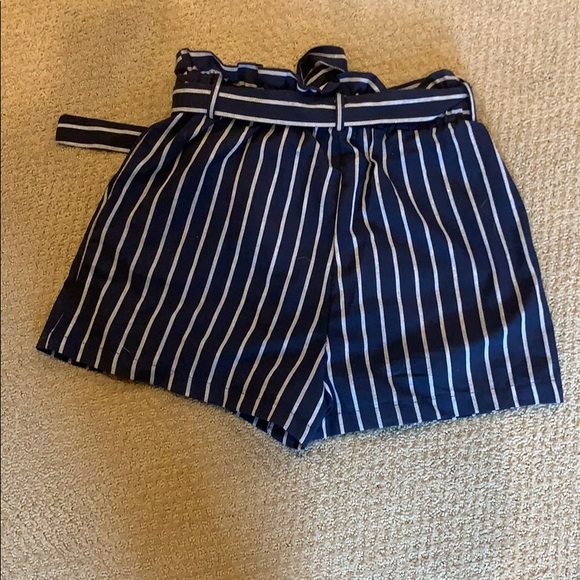 Navy blue and white striped shorts - Picture 2 of 3